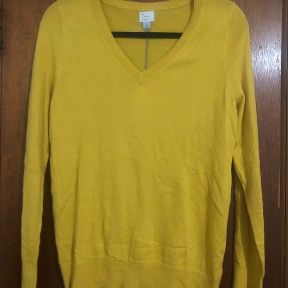 Yellow Sweater - Picture 2 of 2